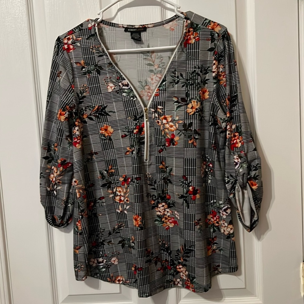 Womens blouse size S